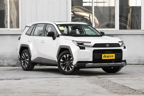 丰田RAV4荣放保养成本分享，紧凑型SUV保值率冠军