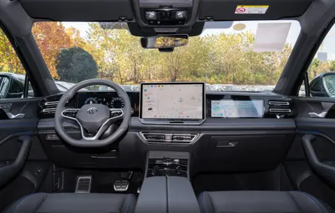 全系标配2.0T引擎，还有四驱可选，26款大众途观L是务实之选？